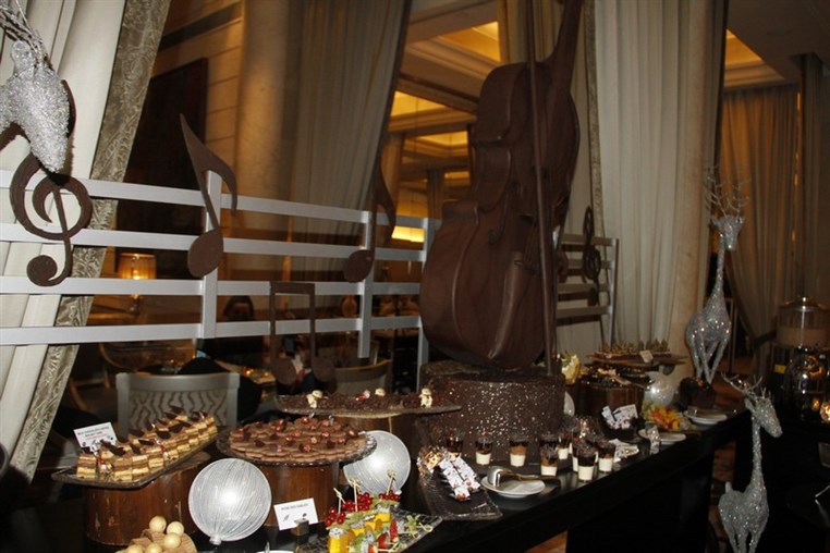 Festive Celebration at Cascade Lounge